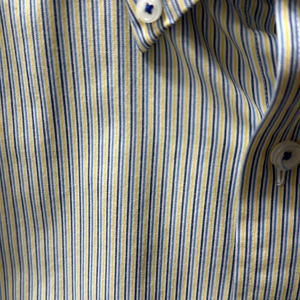 Men’s button down - Picture 3 of 4